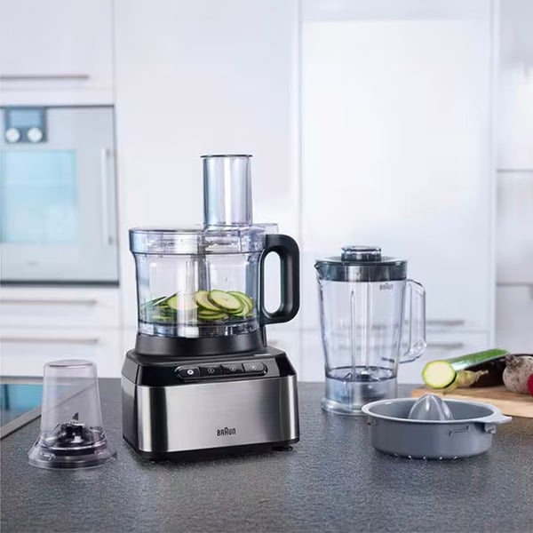 Braun foodprocessor met verschillende accessoires/opzetstukken