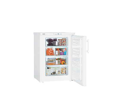 Petit frigo blanc ouvert 