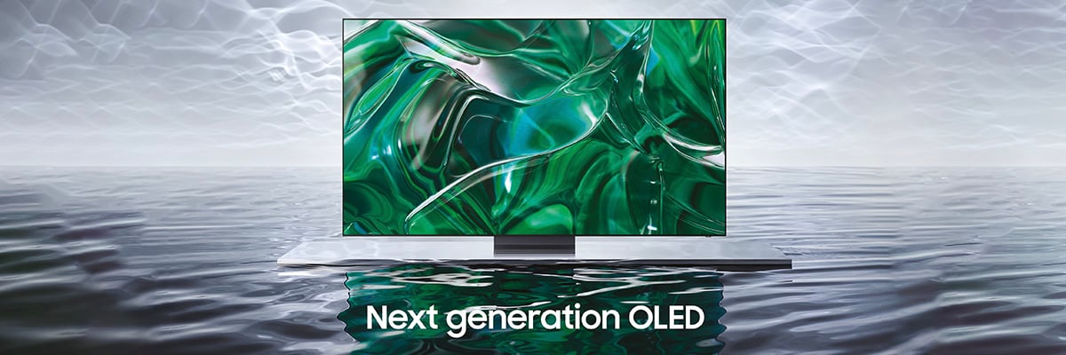 Une TV OLED Samsung dont lcran est vert qui flotte sur la mer 